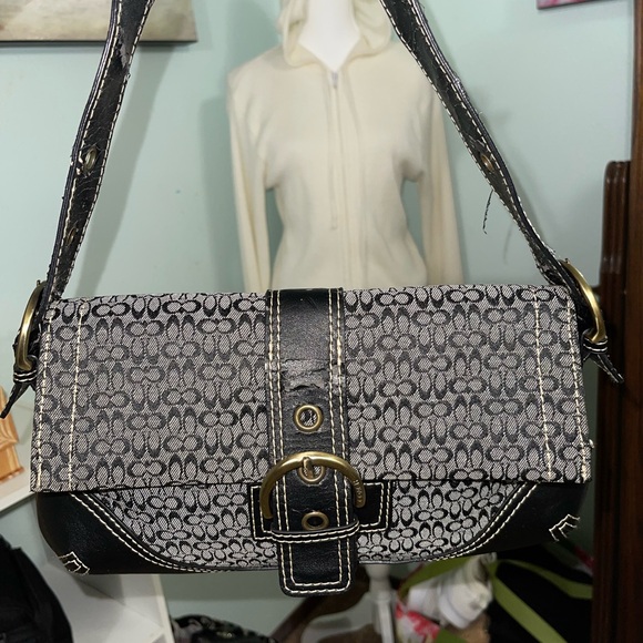 Sold!!! Coach Black and Gray Signature Shoulder Bag - Picture 4 of 8